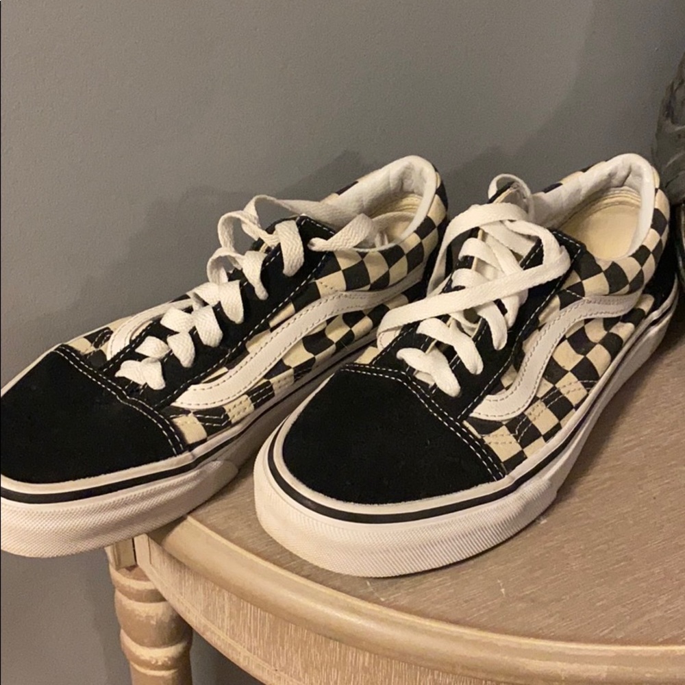 checkered vans